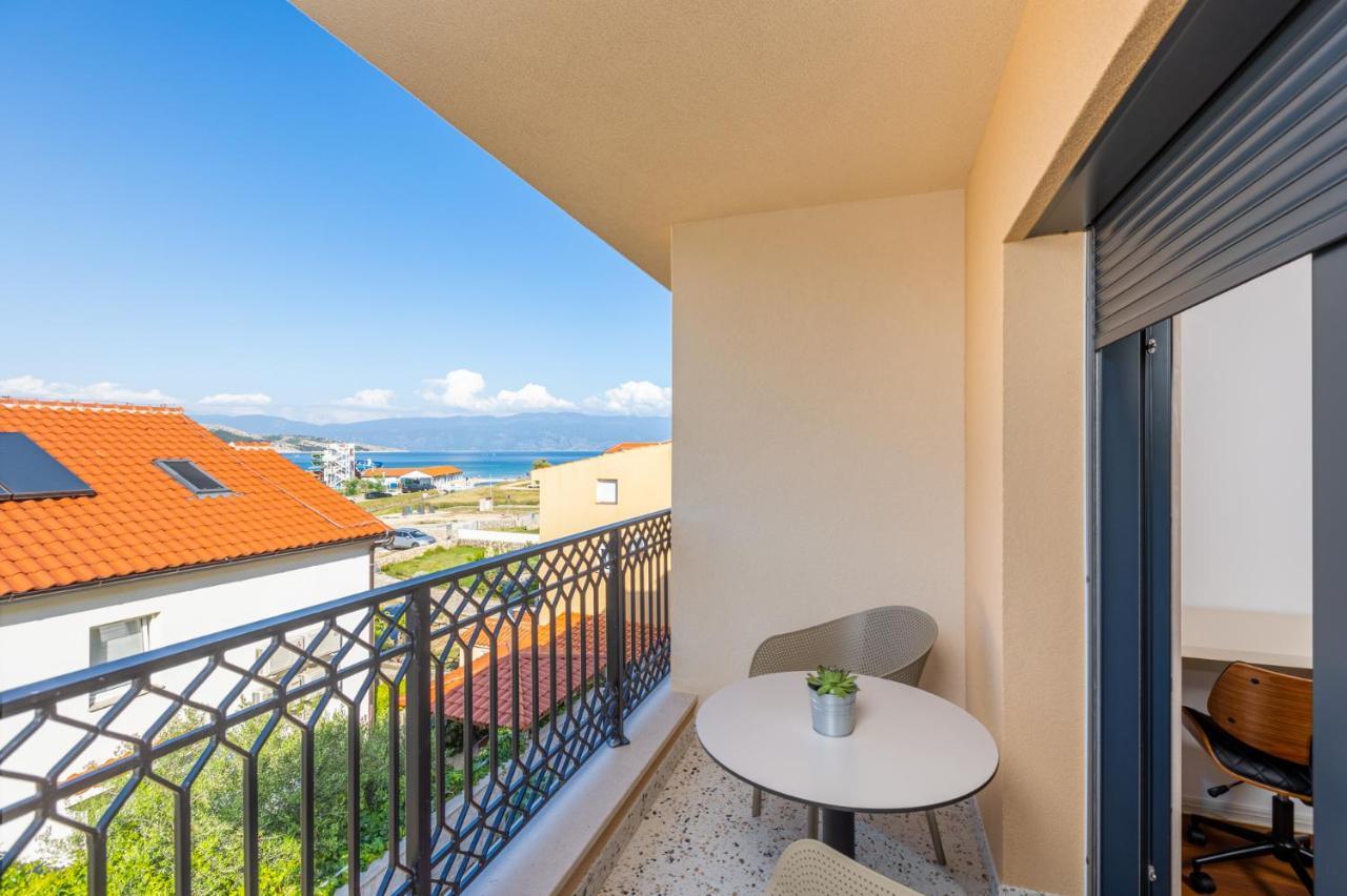 Hotel Vila Iris Baska 2 Exterior foto